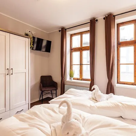 Apartment Am Kornmarkt I *